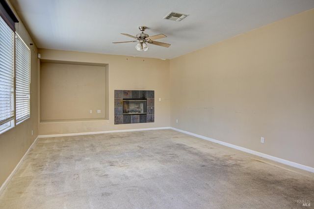 7245 Willow Creek Cir, Vallejo, CA 94591