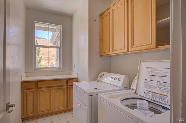7245 Willow Creek Cir, Vallejo, CA 94591