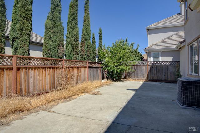 7245 Willow Creek Cir, Vallejo, CA 94591