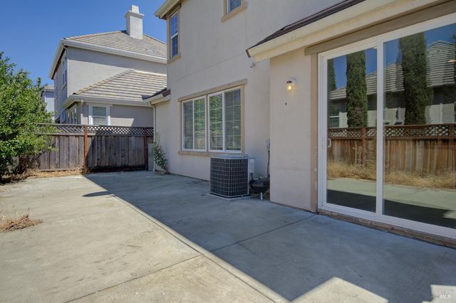 7245 Willow Creek Cir, Vallejo, CA 94591
