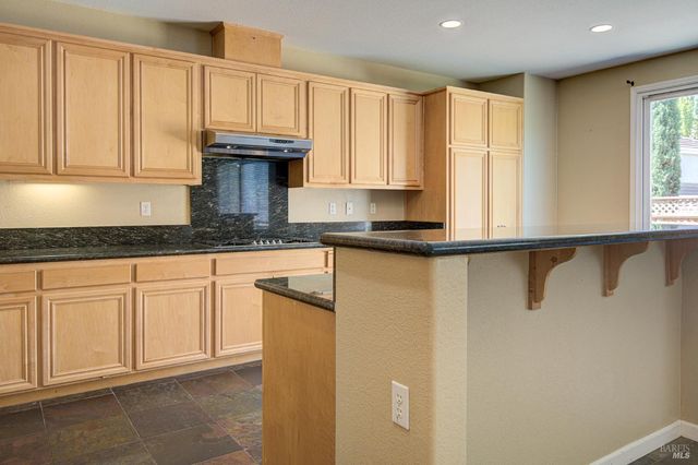 7245 Willow Creek Cir, Vallejo, CA 94591
