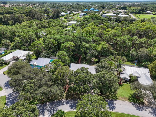 556 SE Meadow Wood Way, Stuart, FL 34997