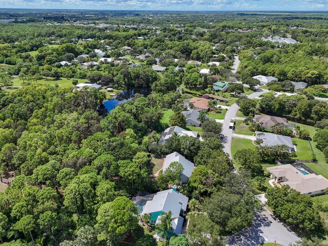 556 SE Meadow Wood Way, Stuart, FL 34997