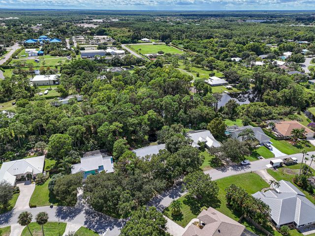556 SE Meadow Wood Way, Stuart, FL 34997