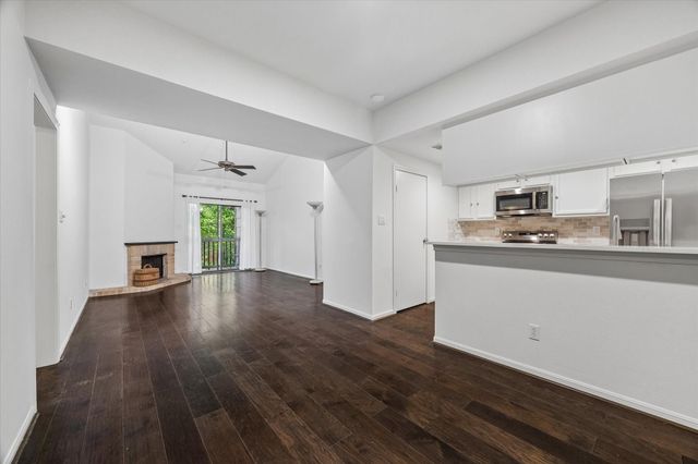 11711 Memorial Drive 540, Houston, TX 77024