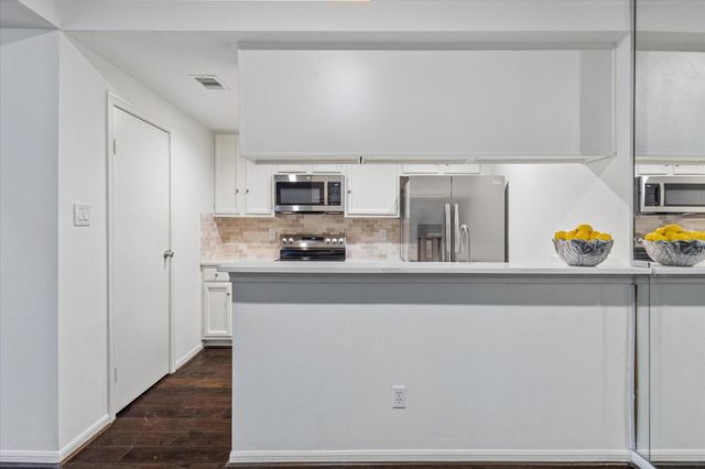 11711 Memorial Drive 540, Houston, TX 77024