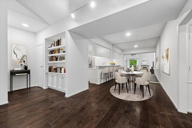 11711 Memorial Drive 540, Houston, TX 77024