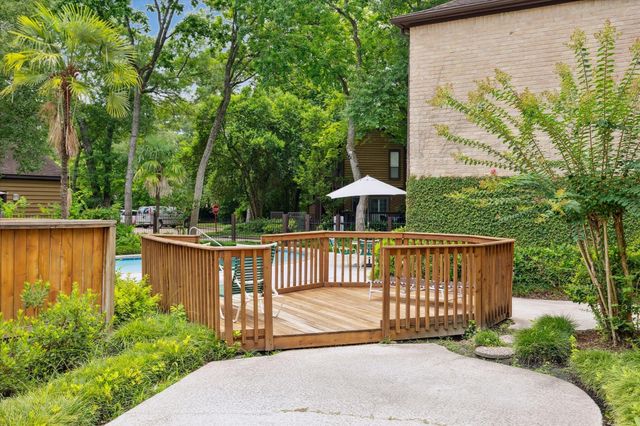 11711 Memorial Drive 540, Houston, TX 77024
