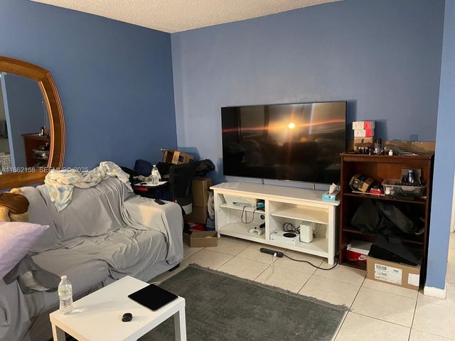 5162 NE 6th Avenue 308, Oakland Park, FL 33334
