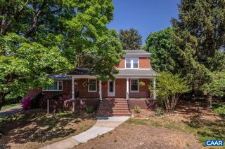 1104 N COALTER ST, Staunton, VA 24401