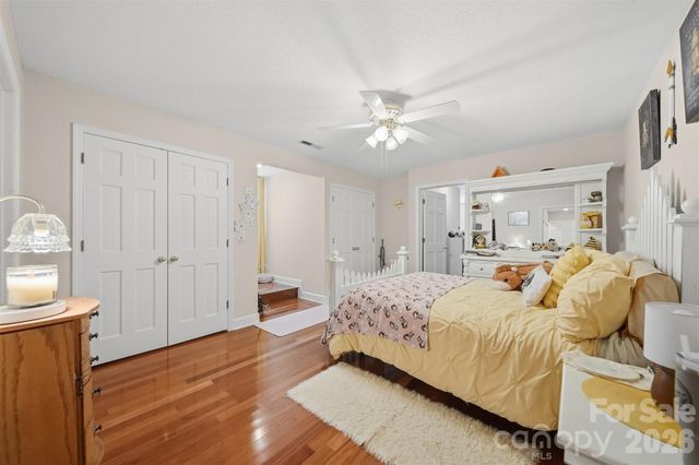 401 Stonecroft Drive, Lenoir, NC 28645