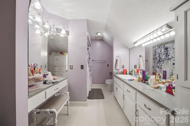 401 Stonecroft Drive, Lenoir, NC 28645