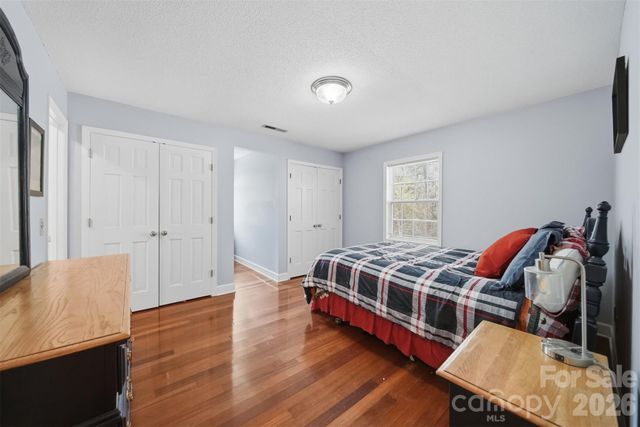 401 Stonecroft Drive, Lenoir, NC 28645