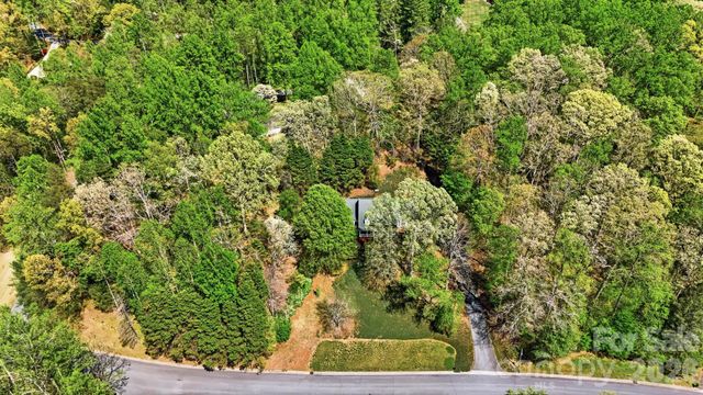 401 Stonecroft Drive, Lenoir, NC 28645