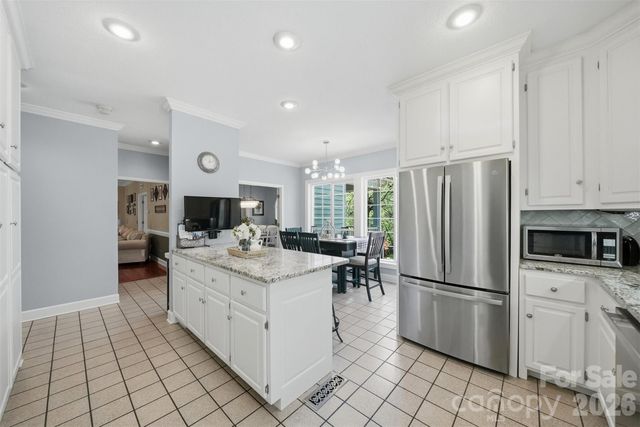 401 Stonecroft Drive, Lenoir, NC 28645