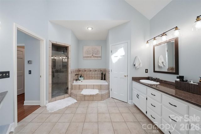 401 Stonecroft Drive, Lenoir, NC 28645