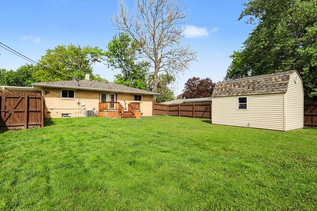 131 Hillcrest Street, Hobart, IN 46342