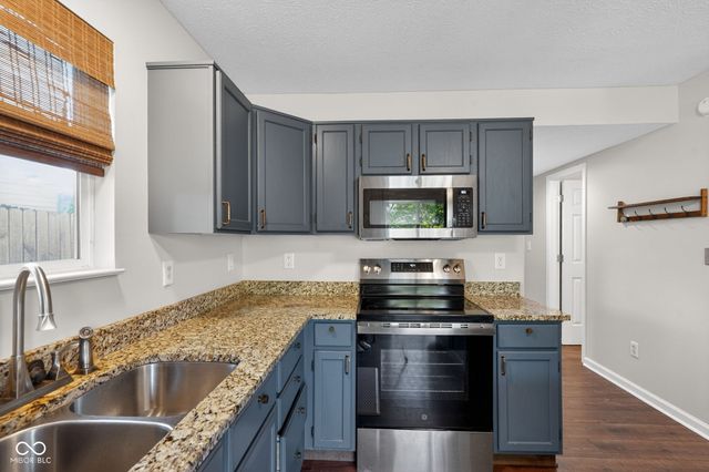 9686 Bruddy Drive, Fishers, IN 46038