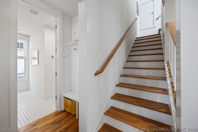 43 Center Lane S, Carlton Landing, OK 74432