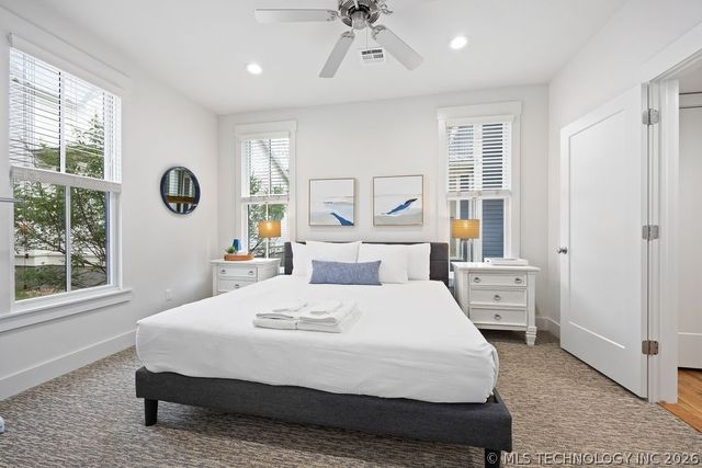 43 Center Lane S, Carlton Landing, OK 74432