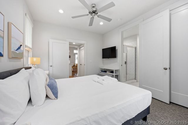 43 Center Lane S, Carlton Landing, OK 74432