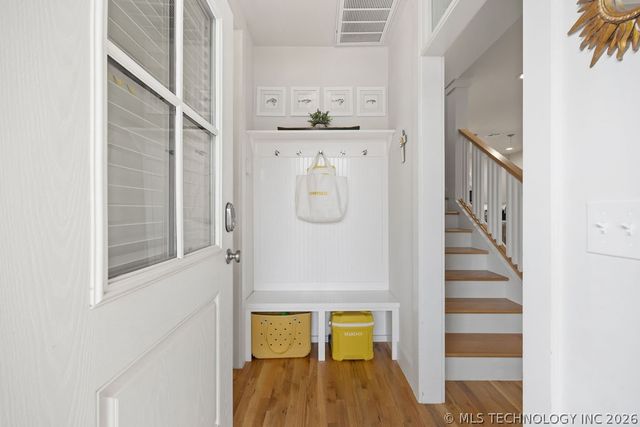 43 Center Lane S, Carlton Landing, OK 74432