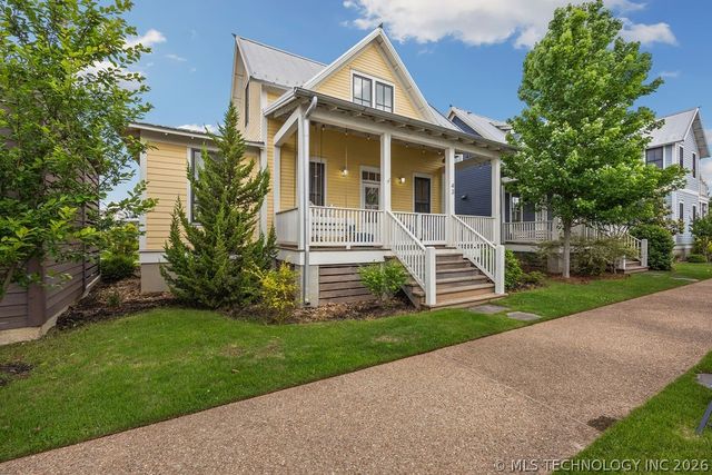 43 Center Lane S, Carlton Landing, OK 74432