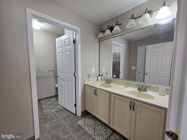 25170 FORTITUDE TER, Chantilly, VA 20152