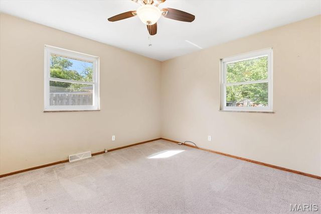 300 Longview Drive, Belleville, IL 62223