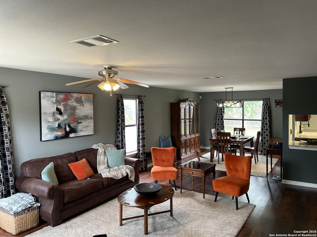 7010 Almond Green, San Antonio, TX 78250