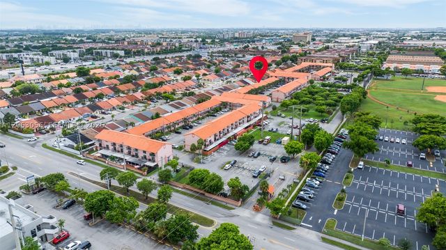 2170 W 60th St 16208, Hialeah, FL 33016
