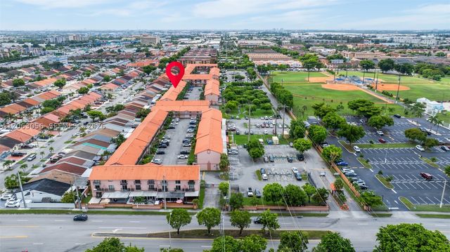 2170 W 60th St 16208, Hialeah, FL 33016