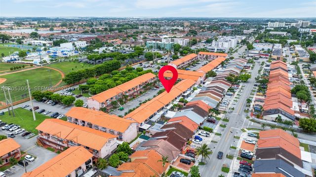 2170 W 60th St 16208, Hialeah, FL 33016