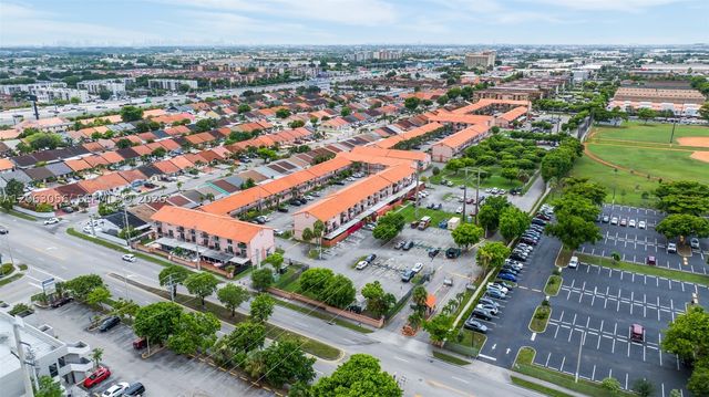 2170 W 60th St 16208, Hialeah, FL 33016