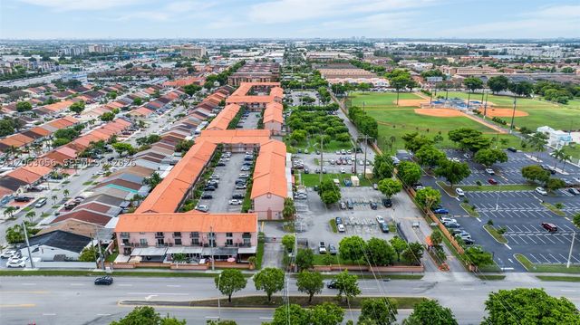 2170 W 60th St 16208, Hialeah, FL 33016