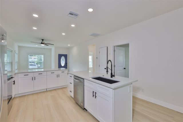 829 18TH STREET S, St Petersburg, FL 33712