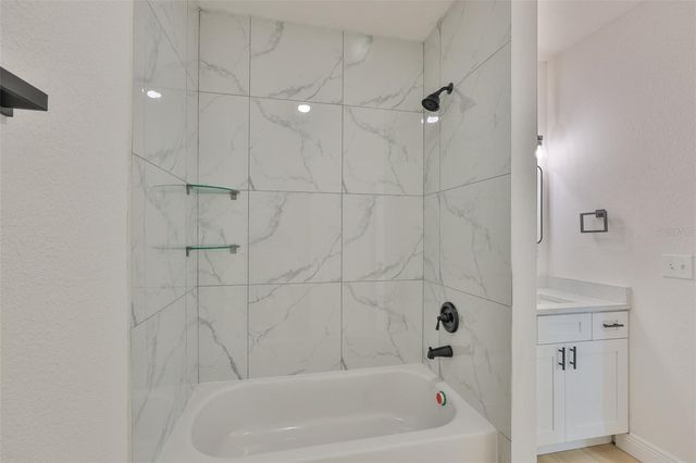 829 18TH STREET S, St Petersburg, FL 33712