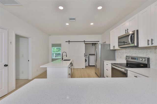 829 18TH STREET S, St Petersburg, FL 33712