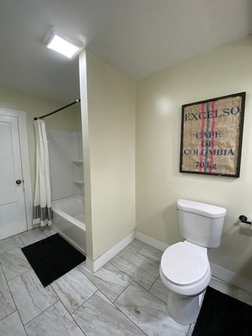 656 Grove Street 1, Worcester, MA 01605