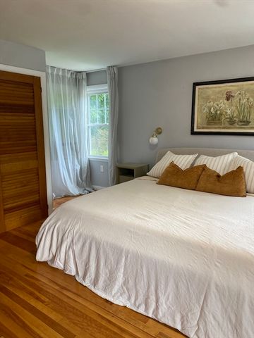 656 Grove Street 1, Worcester, MA 01605