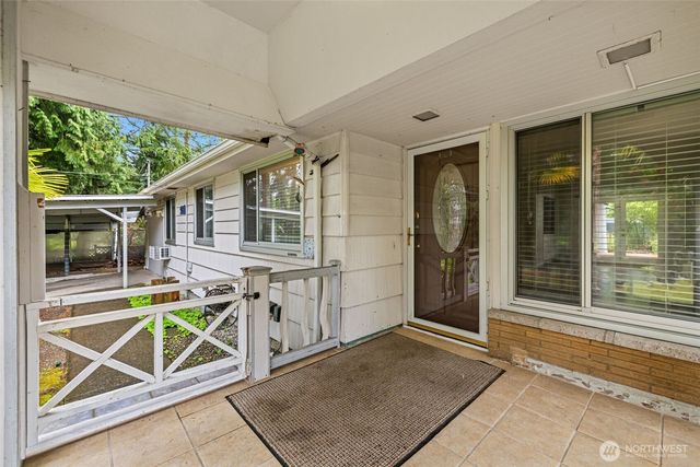 2051 S 223rd Street, Des Moines, WA 98198