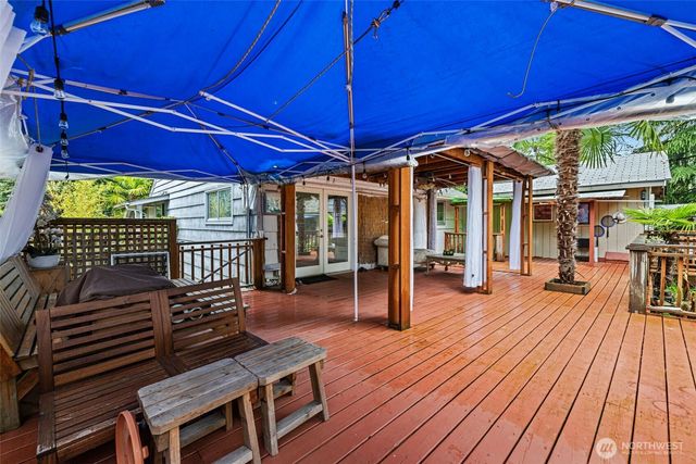 2051 S 223rd Street, Des Moines, WA 98198