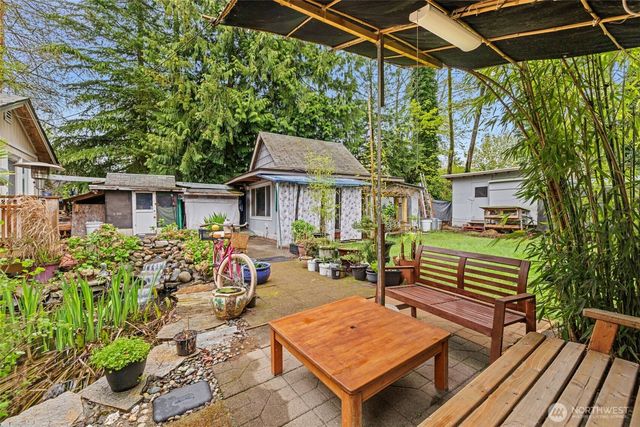 2051 S 223rd Street, Des Moines, WA 98198