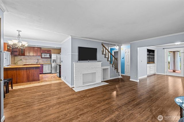 2051 S 223rd Street, Des Moines, WA 98198