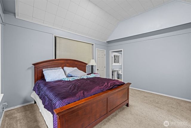 2051 S 223rd Street, Des Moines, WA 98198