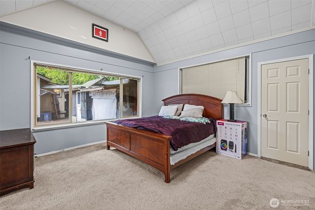 2051 S 223rd Street, Des Moines, WA 98198