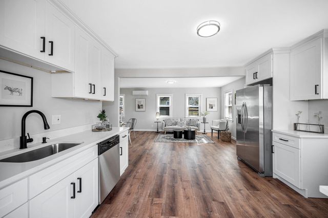 180 Melrose Street, Manchester, NH 03109