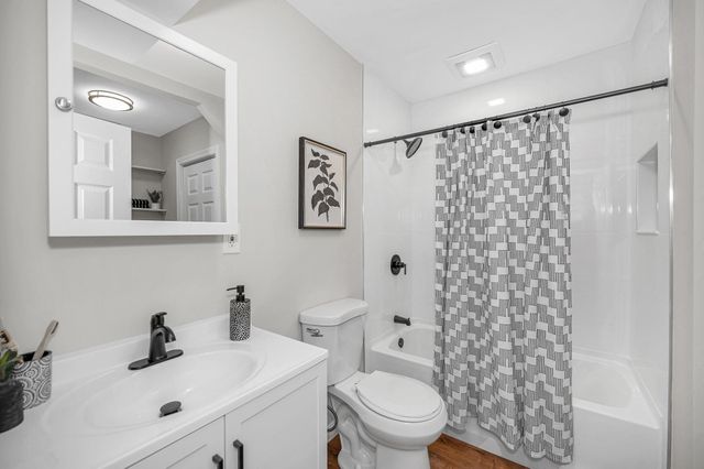 180 Melrose Street, Manchester, NH 03109