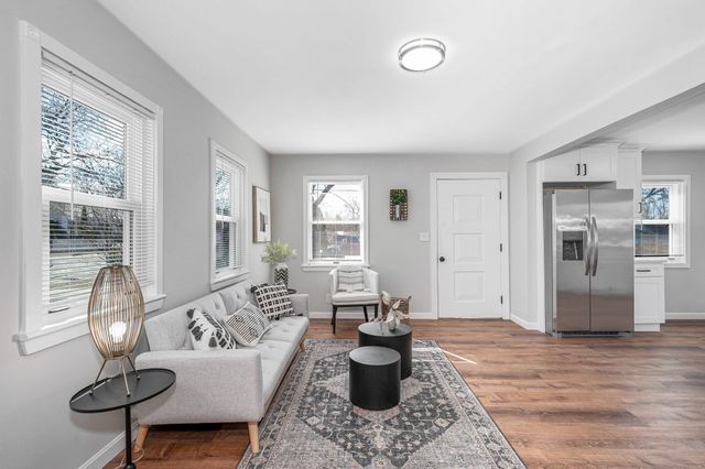 180 Melrose Street, Manchester, NH 03109