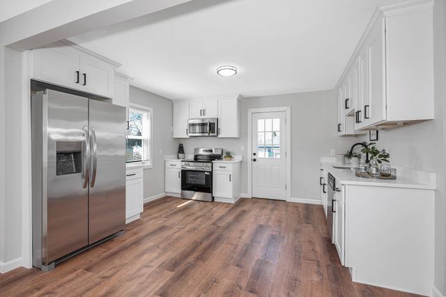 180 Melrose Street, Manchester, NH 03109